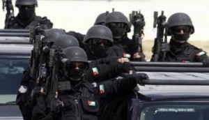 مداهمة امنية في البلقاء توقع بـ ثلاثة مطلوبين بينهم مصنف خطير وضبط سلاحين ناريين