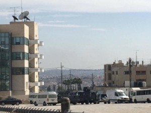 بالصور...الامن يعتقل مشاركات ومشاركين في الاحتجاج على صفقة الغاز ويمنع الاعتصام امام الرئاسة