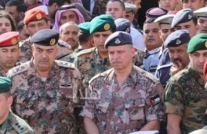 بالصور ... مراسم تشييع رسمية للشهيد الطيار الدعجة