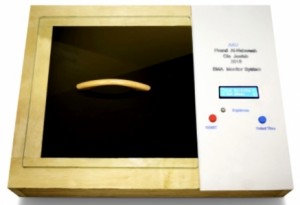 طلاب الهندسة في عمان الأهلية يبدعون بتصميم جهاز إلكتروني لخدمة البحث العلمي