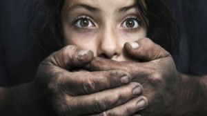 الاجهزة الامنية تلقي القبض على رجل قام باختطاف ابناءه من طليقته