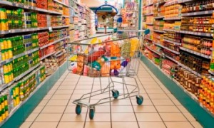 بالتفاصيل .. الحكومة بصدد فرض ضريبة على "30" سلعه منها اساسية