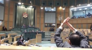 150 سؤالاً نيابياً للحكومة أدرج منهم 15 سؤالاً فقط