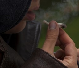 ما حقيقة وفاة طفلة بجرعة "هيروين" بالرصيفة...اليكم التفاصيل