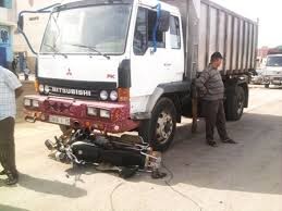 حادث سير مروع يتسبب بوفاة سائق دراجة واصابة خمسة آخرين في السلط