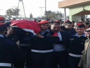 بالصور...تشييع جثمان الشهيد الصقرات في الزرقاء