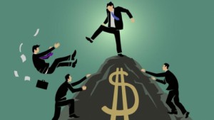 العالم بانتظار أول "تريليونير" في تاريخه .. من هو؟