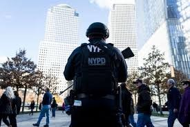 باريس: هجوم اللوفر عمل "إرهابي" على الأرجح