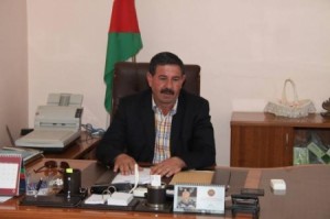 التمديد سنة لسعد ابوحمور امين عام سلطة وادي الاردن