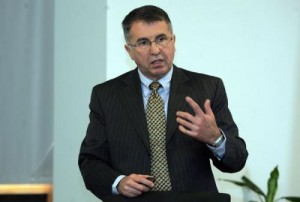 خفايا قصة تعيين ثم إقصاء الدباس عن الملكية .. ؟