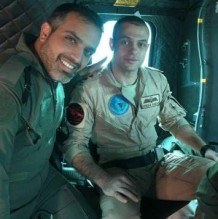 بعد نجاته من حادث تحطم طائرته ...وصول الطيار الاردني " عدنان النباص " الى عمان