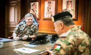 الملك يزور القيادة العامة للقوات المسلحة