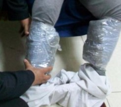 مسافر من الاردن للسعودية يخفي 7 آلاف حبة مخدرة أسفل بنطاله