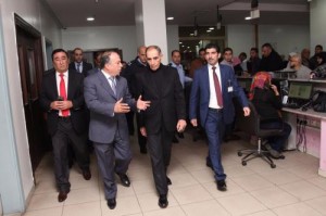 الشهوان: أجهزة لصرف البطاقات الذكية في "التربية" يوم الخميس