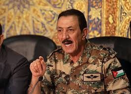 صدور الإرادة الملكية بقبول استقالة مستشار الملك للشؤون العسكرية مشعل الزبن