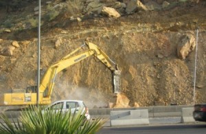 بالصور .. حركة سير طبيعية على طريق اربد