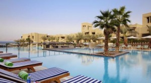 إغلاق منتجع سياحي في البحر الميت بعد غرق سياح