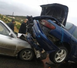 6 اصابات بتصادم 8 مركبات بمادبا