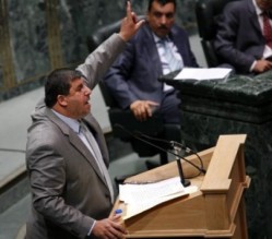 السعود يوجه انتقادا لاذعا لـ الطويسي لرفع العلم الاسرائيلي في فعالية اقيمت بالجامعة الاردنية