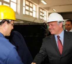 الملك يهنئ عمال الأردن