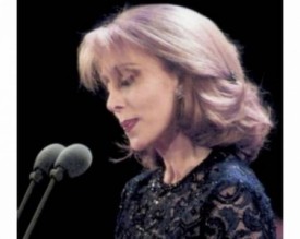 أحدث صورة للسيدة فيروز .. شاهدوا كيف أصبحت!