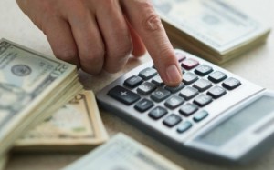 بالتفاصيل ...من هو رئيس الدولة الذي رفع الرواتب 3 مرات في 4 أشهر