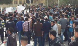 "البوليتكنك" تستدعي 10 طلاب للجان تحقيق و تهدد باصدار العقوبة غيابياً لكل من يتخلف عن الحضور