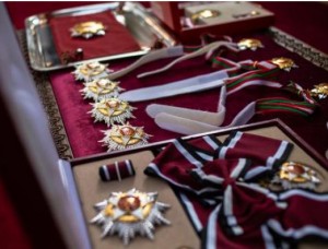 تعرفوا على أوسمة الاستقلال -صور