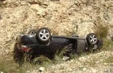 وفاة عشريني واصابة طفل بحادث تدهور على طريق أذرح - الشوبك