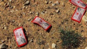 لأول مرة .. التحالف يلقي مناشير تهديد لقوات نظام الأسد