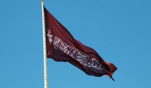 بأمر من جلالة الملك ...رفع الراية الهاشمية على مدخل الديوان الملكي