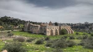 "بطريركية الروم": لم نبع اراضي للاحتلال وانما نحصل حقوقنا المالية