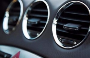 احذر تشغيل مكيف السيارة على أعلى مستوياته!