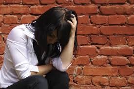 طالبة توجيهي تصاب بصدمة عصبية لحرمانها من تقديم في عمان