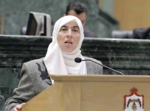 النائب ديمة طهبوب تسأل الملقي عن العمال الأردنيين بإيلات