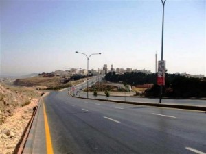 مادبا .. وفاة 3 أشخاص واصابة 3 بحادث مروع على " طريق الميه - المطار "