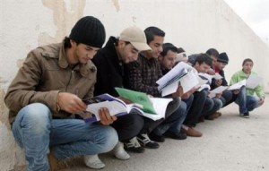 طلبة: امتحان الفيزياء يحتوي على عمليات حسابية طويلة