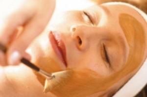 امتحان تحريري وشفوي للراغبين بممارسة مهنة العناية بالبشرة