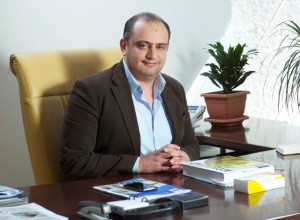 ترقية الدكتور معاذ الحوراني  إلى رتبة أستاذ في جامعة عمان الأهلية..الف مبروك