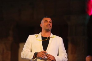 فارس كرم يحيي حفلا فنيا في جرش