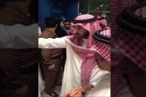 بالفيديو.. نائب أمير مكة يصدم من سوء الخدمات بمطار جدة