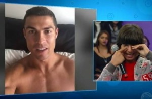 بالفيديو .. رونالدو يفاجئ طفلا يعيل أسرته برسالة مؤثرة!