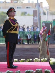 بروفات لاستعراض العلم في الثامن والعشرين من أيلول