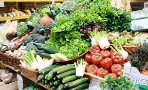 مواطنون يشكون ارتفاع أسعار الخضار