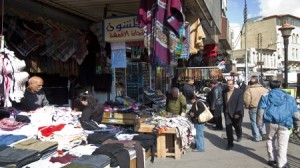 الحكومة ترخص بأنشطة من المنازل .. ومستثمرون يحتجون