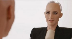 "صوفيا" أول روبوت يحصل على الجنسية وجواز السفر السعوديَّيْن