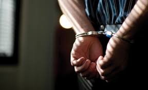 القبض على ثلاثة اشخاص اطلقوا النار على محل للسيارات في اربد