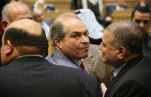 حكومة الملقي تعاني «انحراف التغطية» وإخفاق «الالتقاط» وتآكل مصداقية خطابها