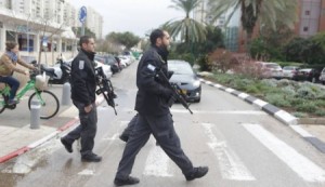 عاجل  .. الإعلام العبري: 5 إصابات في عملية طعن بمدينة عسقلان