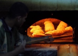 صندوق النقد الدولي: لا نوصي برفع الدعم عن الخبز